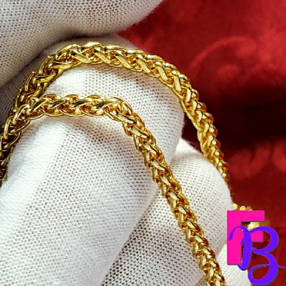 *NEW!* 18K Yellow Gold King Leo Pendant and Chain - Picture 5 of 16